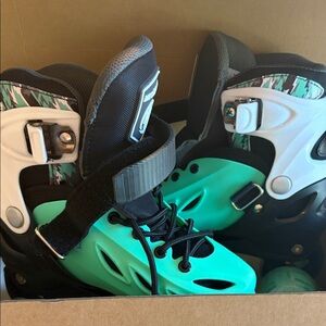 Kids Adjustable Inline Skates in Teal and Black